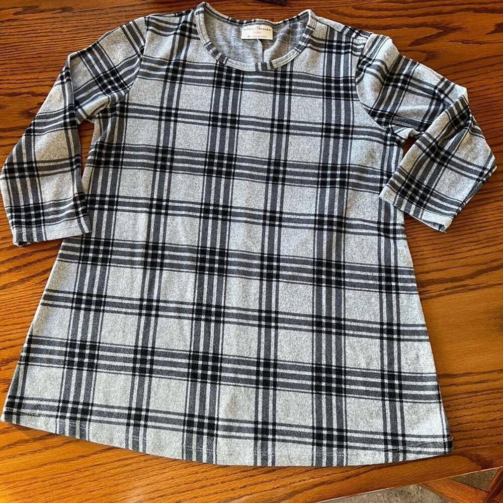 Bobby Brooks gray and black plaid sweater, women's size M
